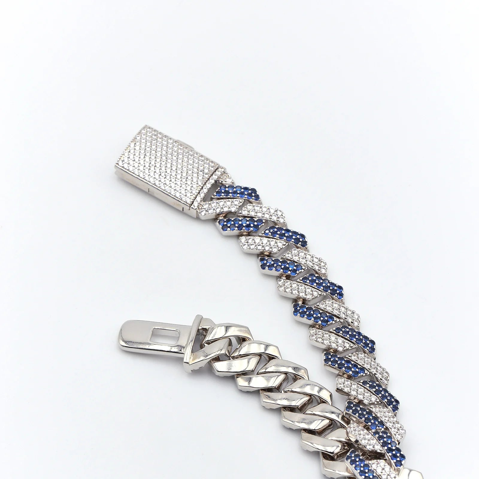 18mm Blue & White Cuban Chain