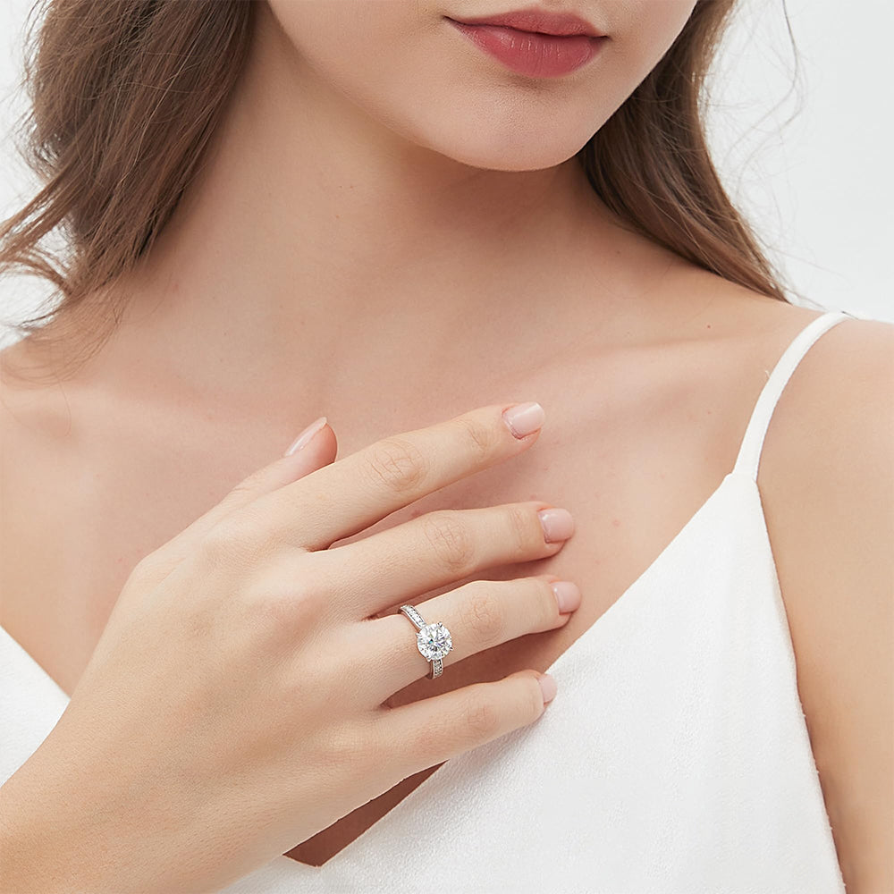 Star Orbit Single Row Drill Round Lab Grown Diamond Engagement Ring